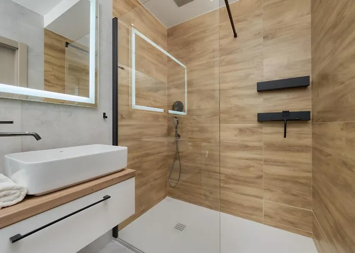 Lokum Vena With Terrace & Parking By Renters *